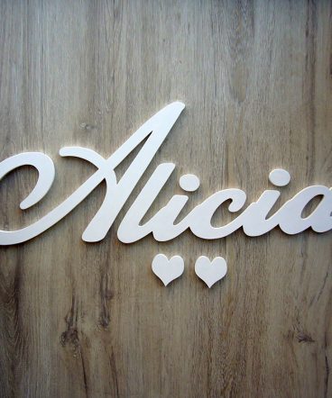 nombre blanco de madera