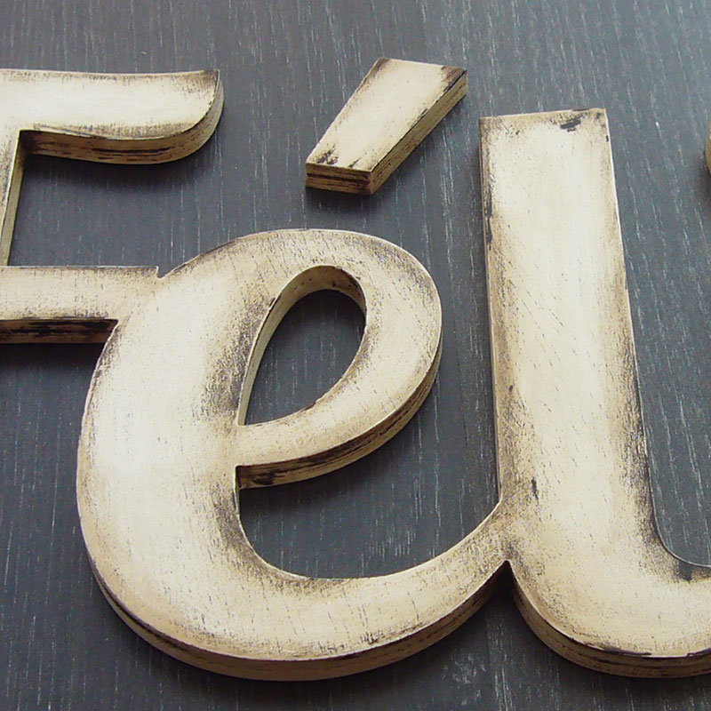 nombre-blanco-envejecido