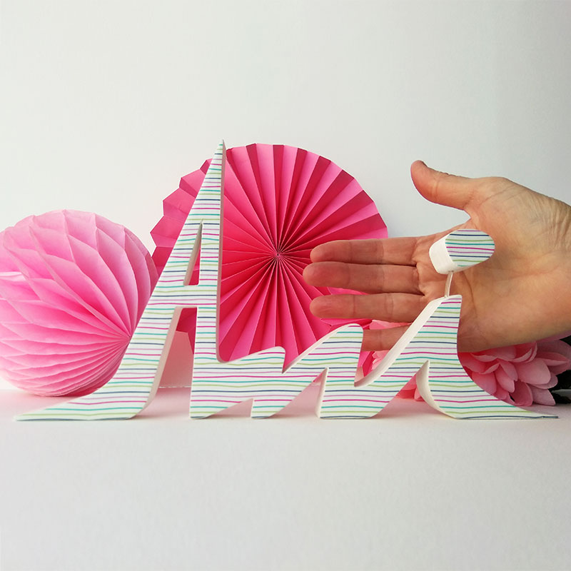 nombre decorado de madera ani