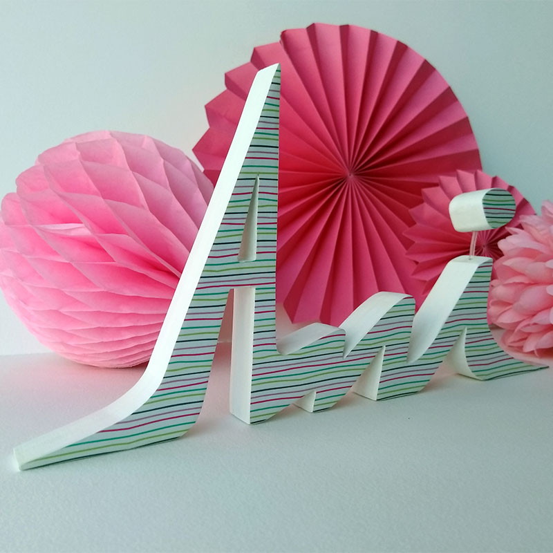 nombre decorado ani de madera