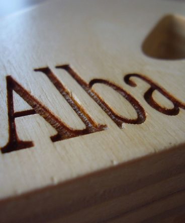 alba-grabado-en-madera