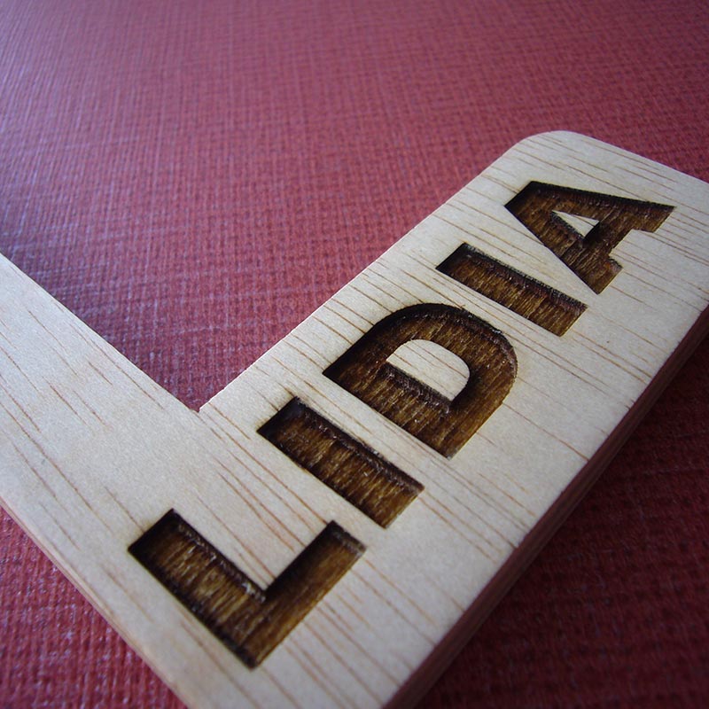 lidia grabado en madera natural - Imagen 4