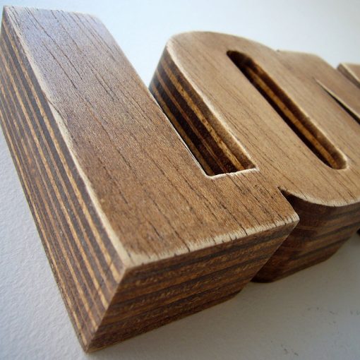 love de madera oscurecida - Imagen 3