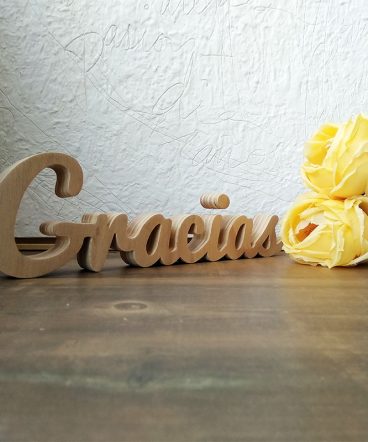 gracias de madera