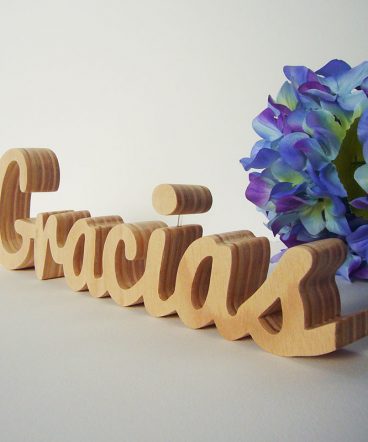 gracias de madera maciza