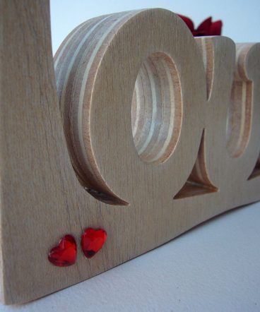 love artesano de madera natural