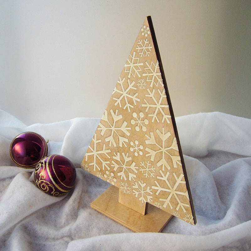 Árbol con copos de nieve - Imagen 6