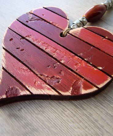 corazones vintage ojos de madera envejecida de palets