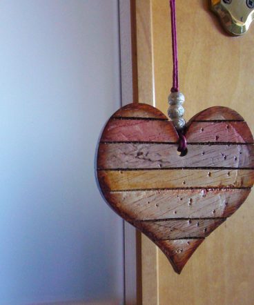 corazones envejecidos para decoración