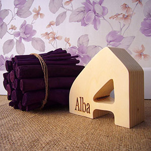 letra de madera grabada