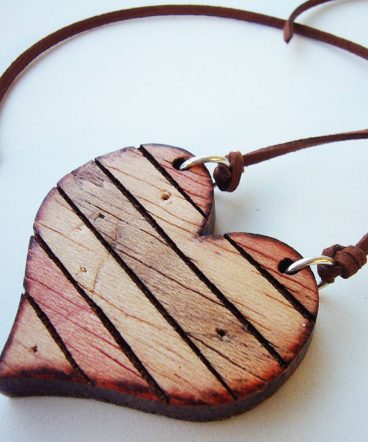 corazon de madera grabacion personalizada