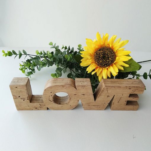 love envejecido con madera reciclada