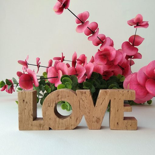 love de madera pequeño