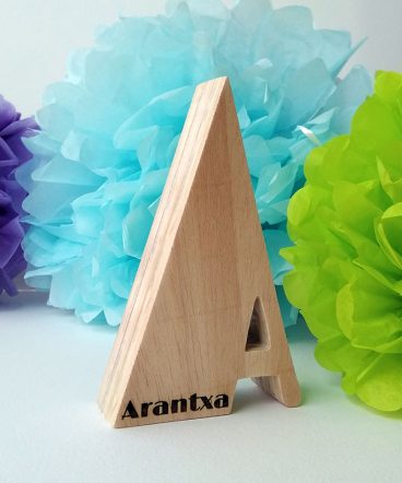 arantxa nombre en madera