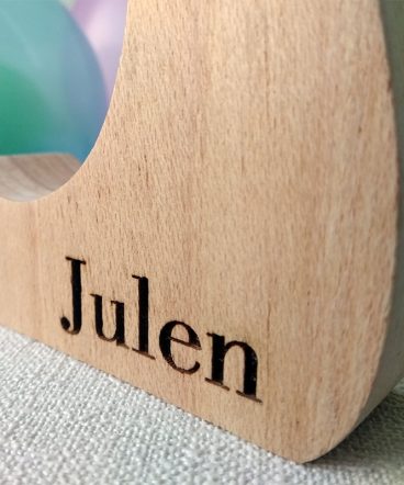julen grabado en letra j
