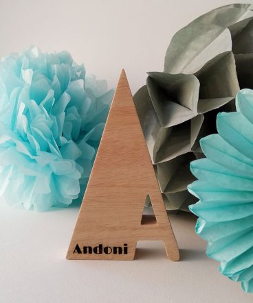 letra a con el nombre de andoni