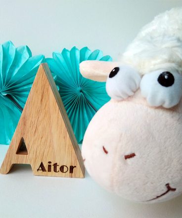 letra a personalizada con aitor