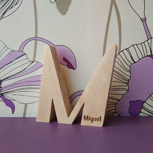 letra M personalizada con nombre Miguel - Imagen 9
