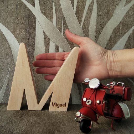 letra m personalizada con miguel