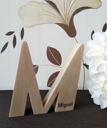 letra m personalizada con miguel