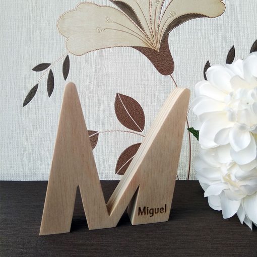 letra m personalizada con miguel