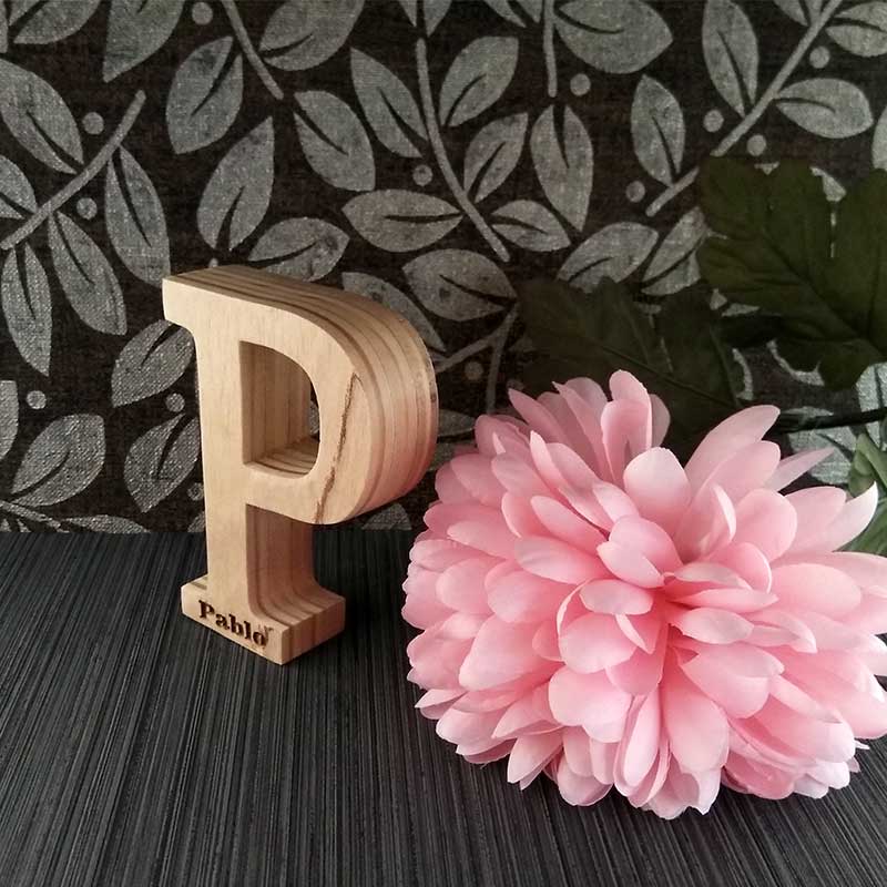 pablo grabado en letra p