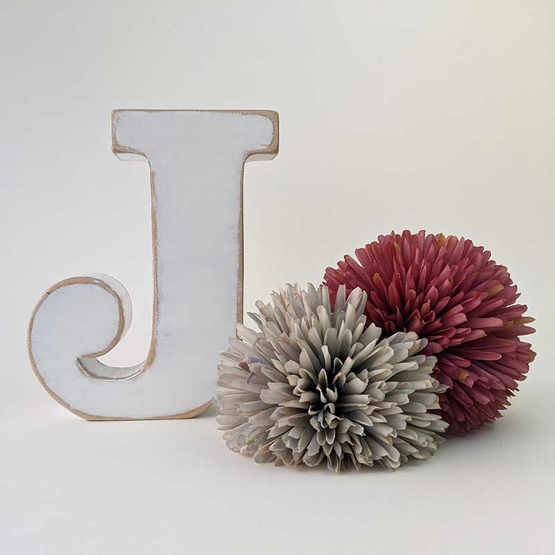 J de madera blanca vintage - Imagen 4