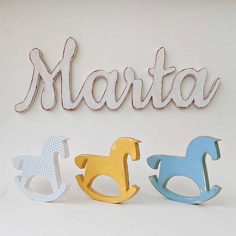 nombre Marta decorado blanco vintage