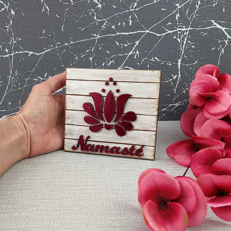 tablero vintage con namasté