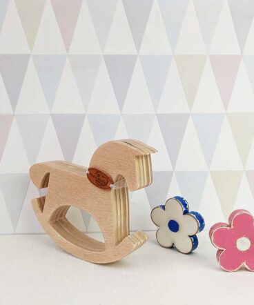 caballito balancín de madera