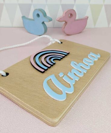 letrero con arcoiris personalizable